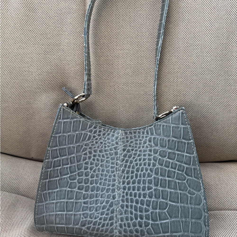 Elegant Gray Crocodile-Embossed Women's Bag
